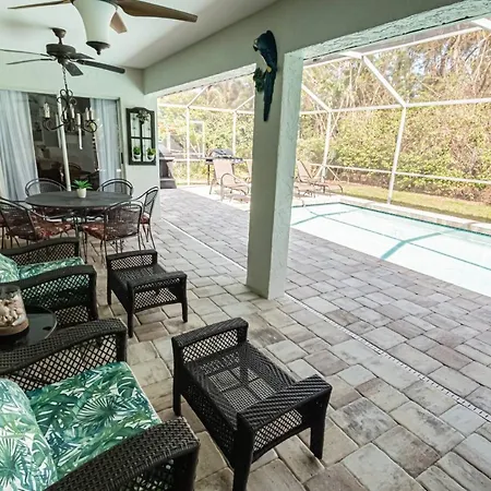 Crown Pointe - Piccadilly Circus - Garden View Villa